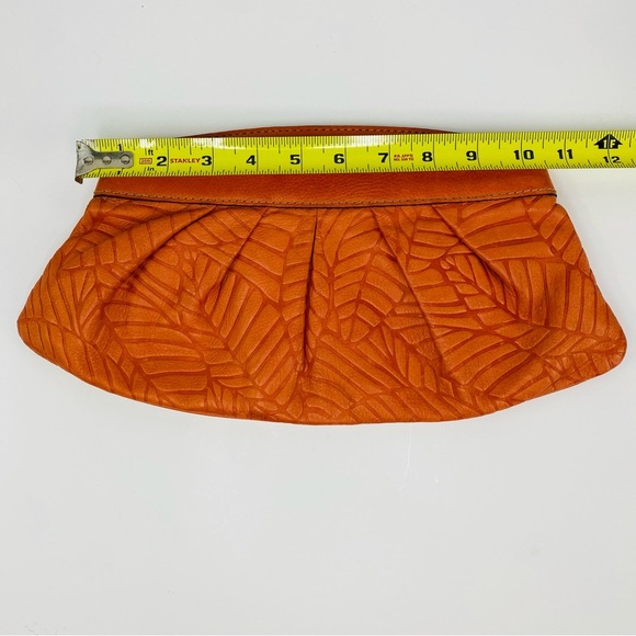 Fossil Leather Clutch Purse - Picture 7 of 9